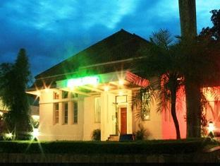 Hotel Royal Dago Бандунг Экстерьер фото